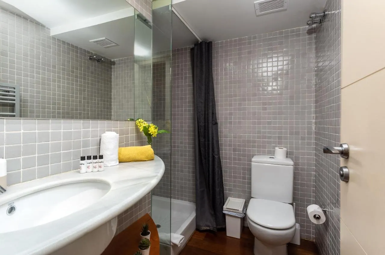Apartment City Center Private Zen House With Pool, Garden Barcelona