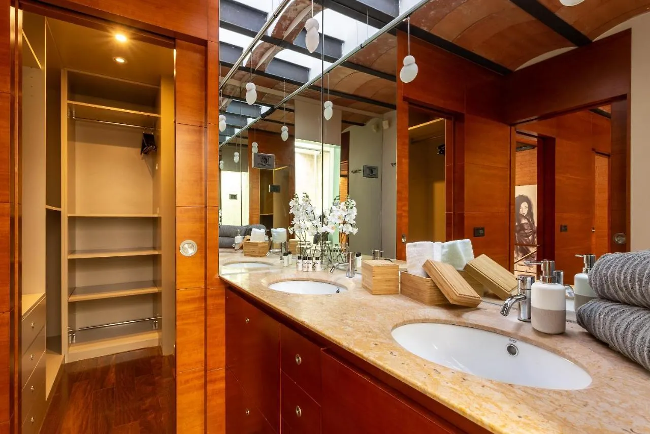 City Center Private Zen House With Pool, Garden Barcelona Apartment