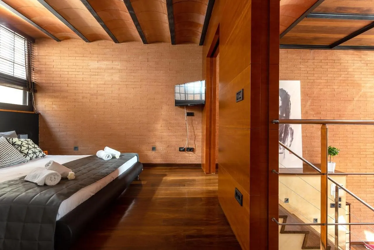 Apartment City Center Private Zen House With Pool, Garden Barcelona
