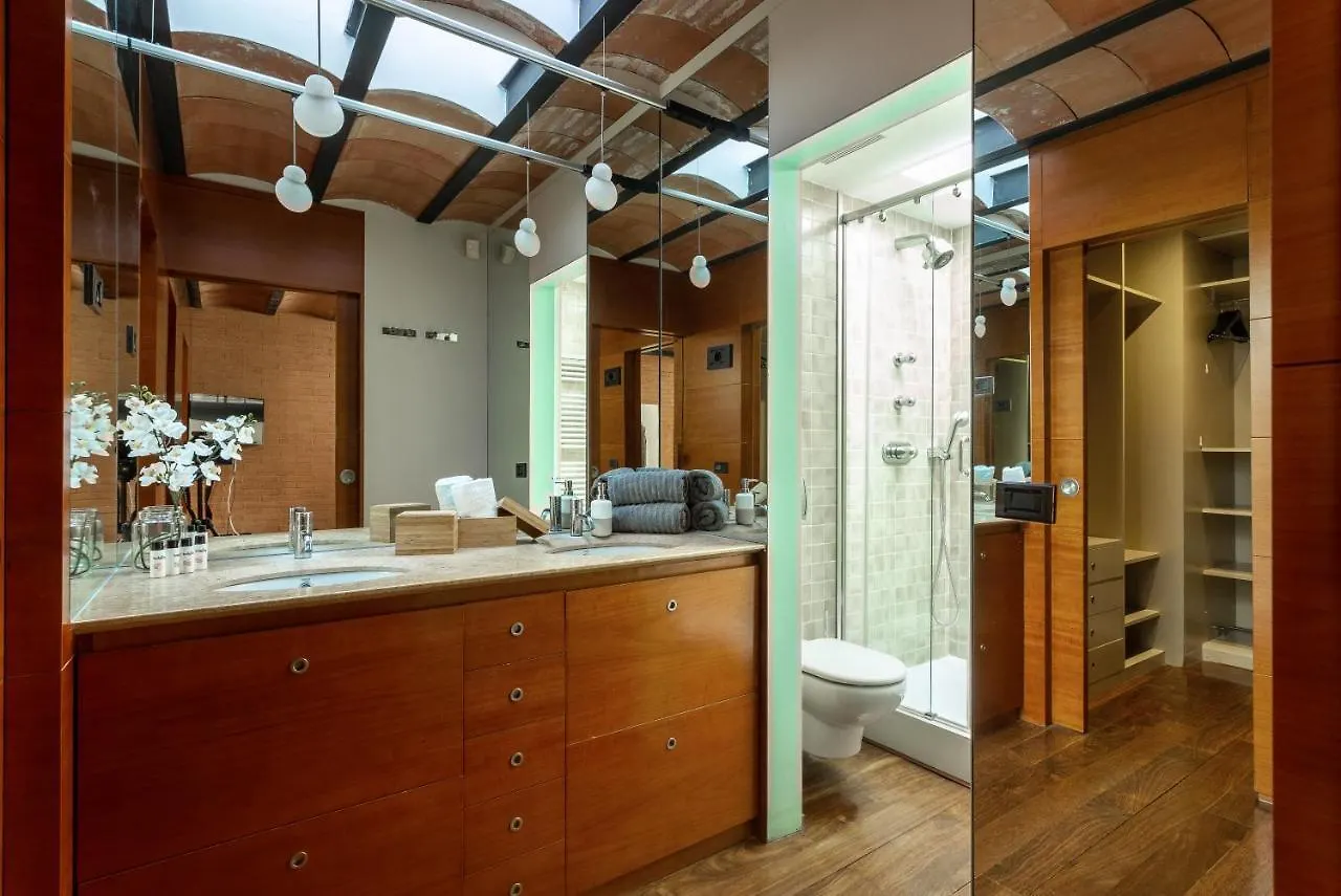 Apartment City Center Private Zen House With Pool, Garden Barcelona