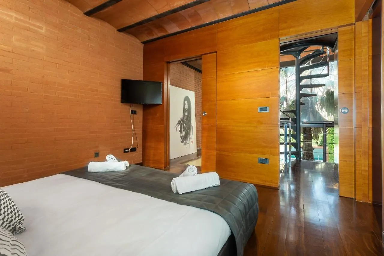 City Center Private Zen House With Pool, Garden Barcelona Apartment